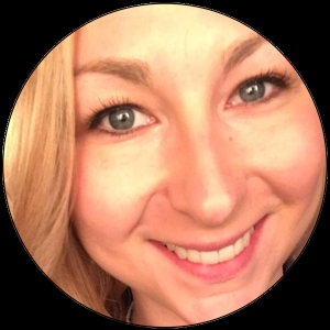 Photo of Holly Barker