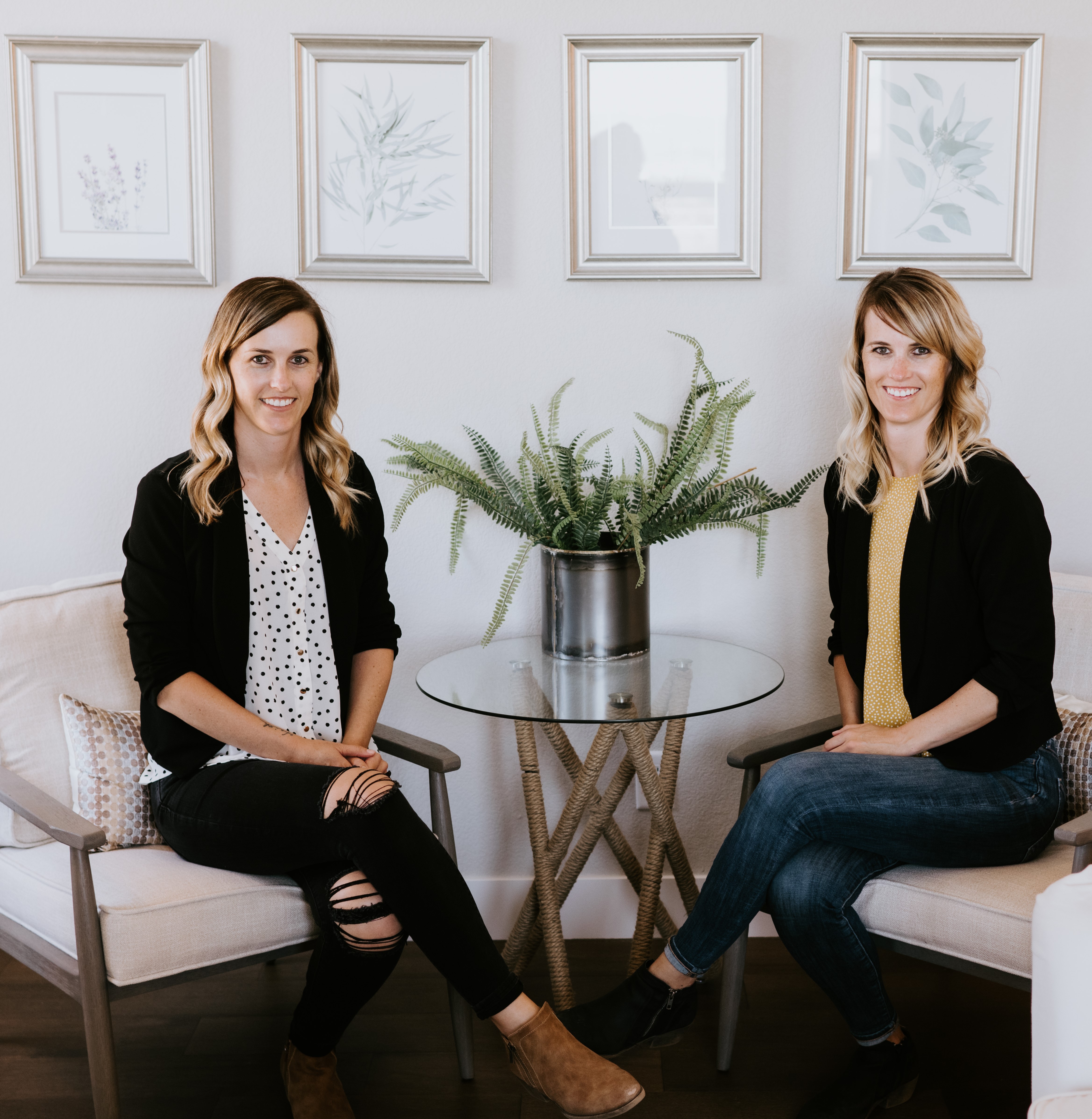 Photo of Melissa & Jessica Harris