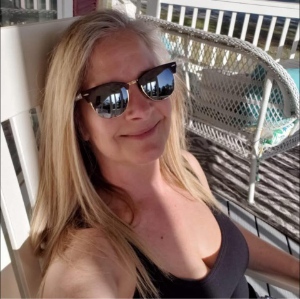 Photo of Pamela Carney 