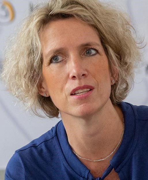 Photo of Dr. Silke Oehrlein-Karpi