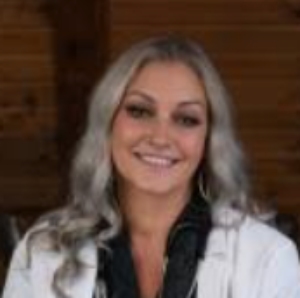 Photo of Jennifer Leonard
